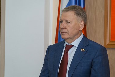 Детям-сиротам – дополнительно более 500 млн рублей